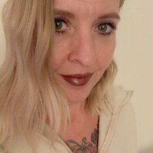 Meet your Posher, Leslee